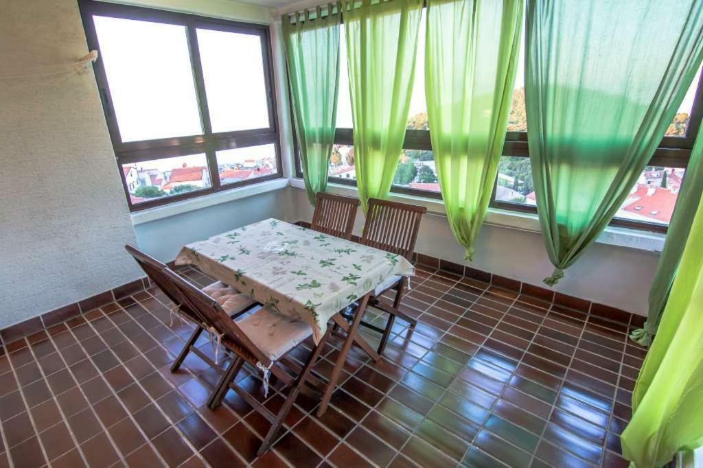 Sea View Apartment Mali Losinj Exterior photo
